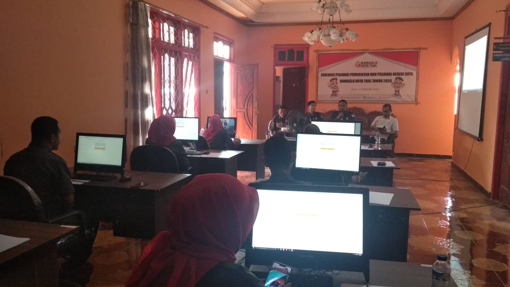 Evaluasi PPNPNS Bawaslu Kota Tual Tahun 2020
