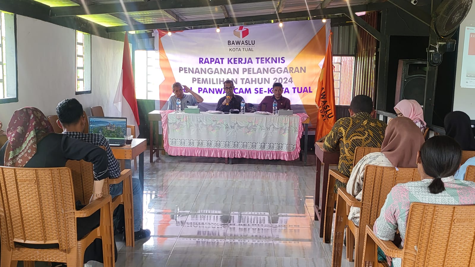 Bawaslu Kota Tual Gelar Rapat Kerja Teknis Penanganan Pelanggaran Pemilihan Tahun 2024