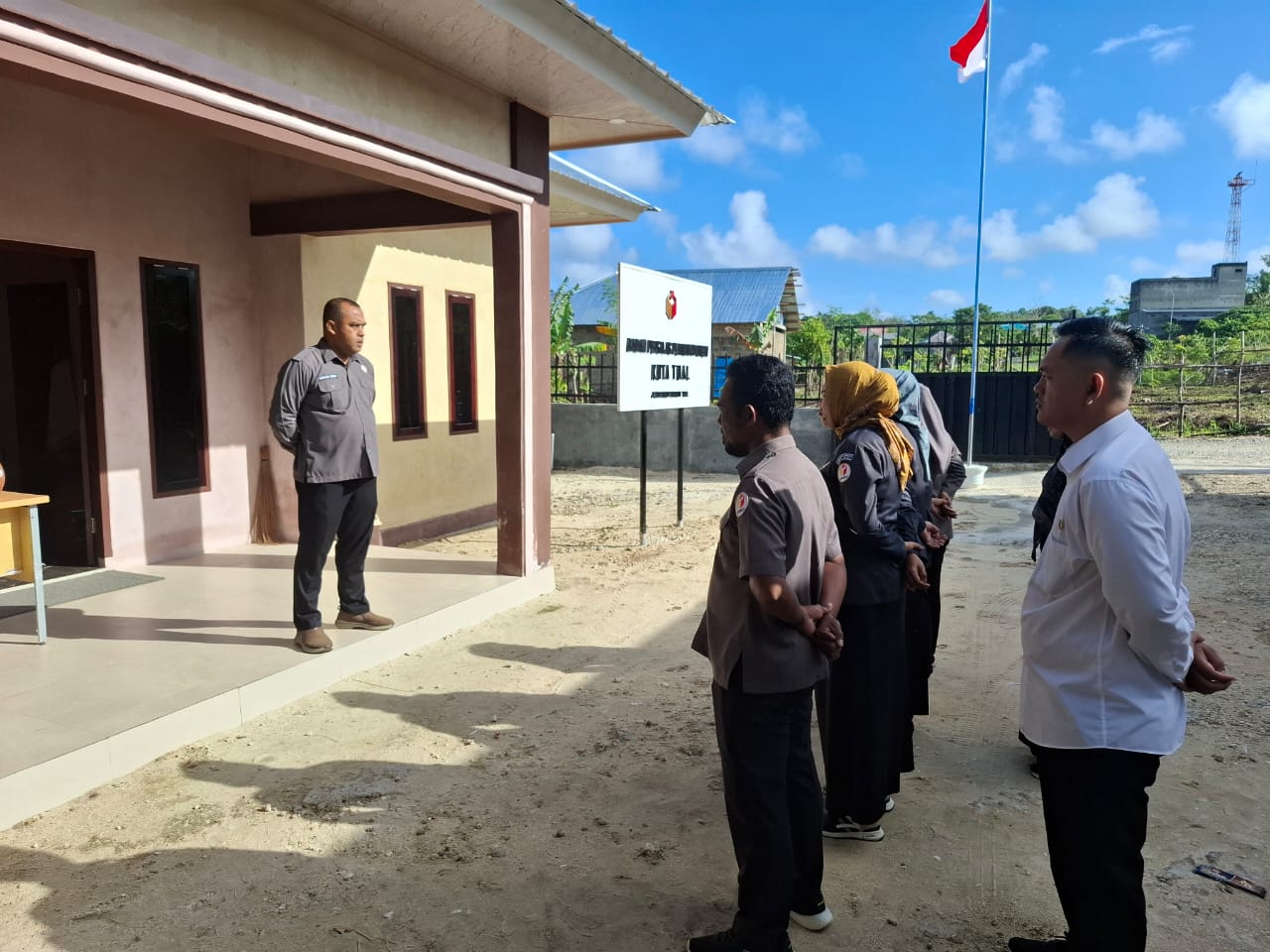 Apel Pagi Rutin di Lingkungan Bawaslu Kota Tual
