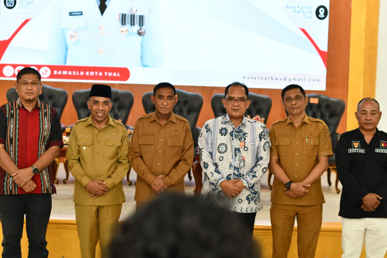 Bawaslu Kota Tual Gelar Penguatan Kelembagaan dengan Tema "Evaluasi Pengawasan Pemilu dan Pemilihan Serentak Tahun 2024"
