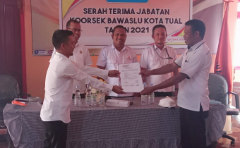 SERAH TERIMA JABATAN KEPALA SEKRETARIAT BAWASLU KOTA TUAL