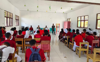 Sasar Calon Pemilih Pemula, Bawaslu Kota Tual Gelar Konsolidasi Demokrasi di SMK Romel Tual